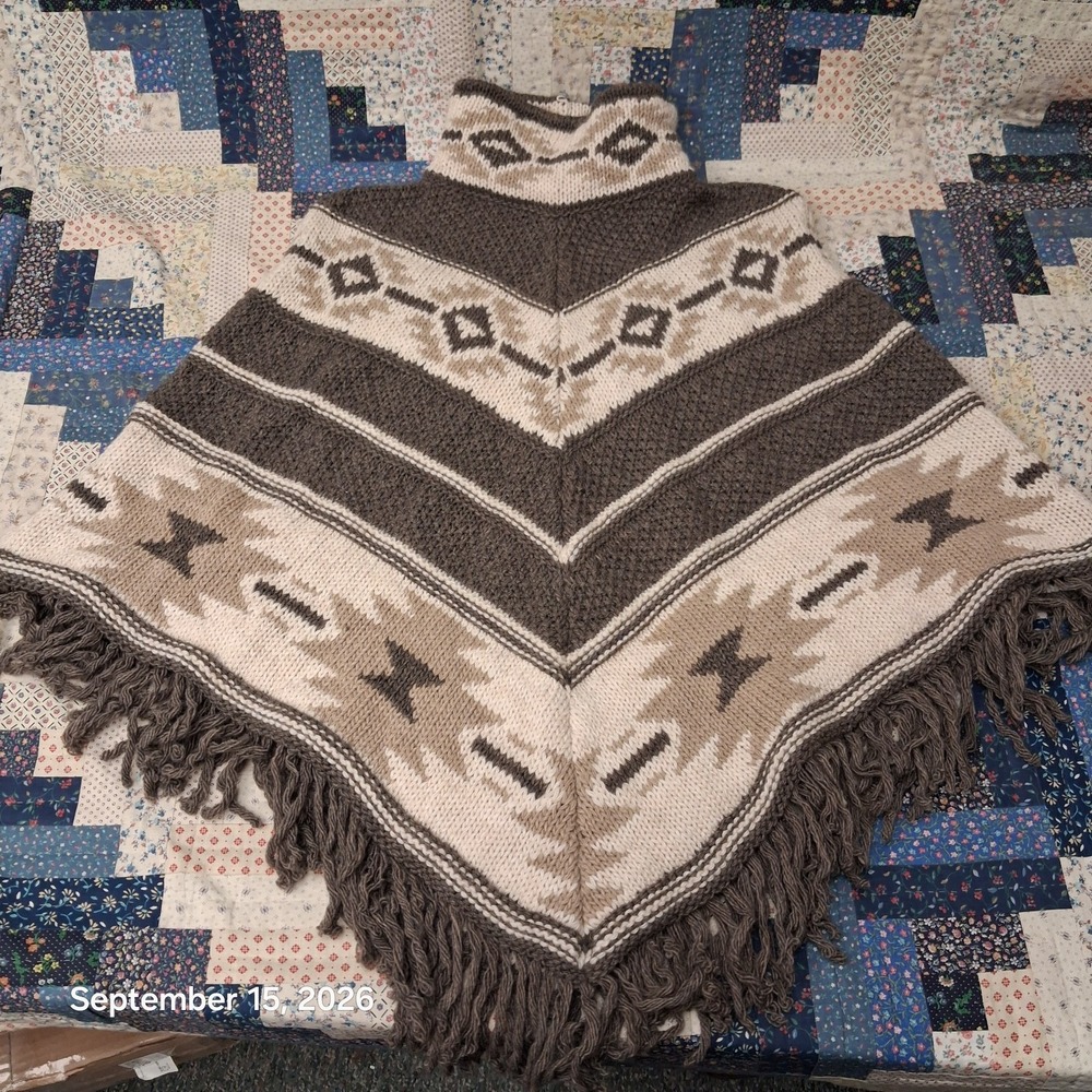 Berretti Italy Wool Blend Fringe Poncho Sweater OSFA Southwest Turtleneck Cape